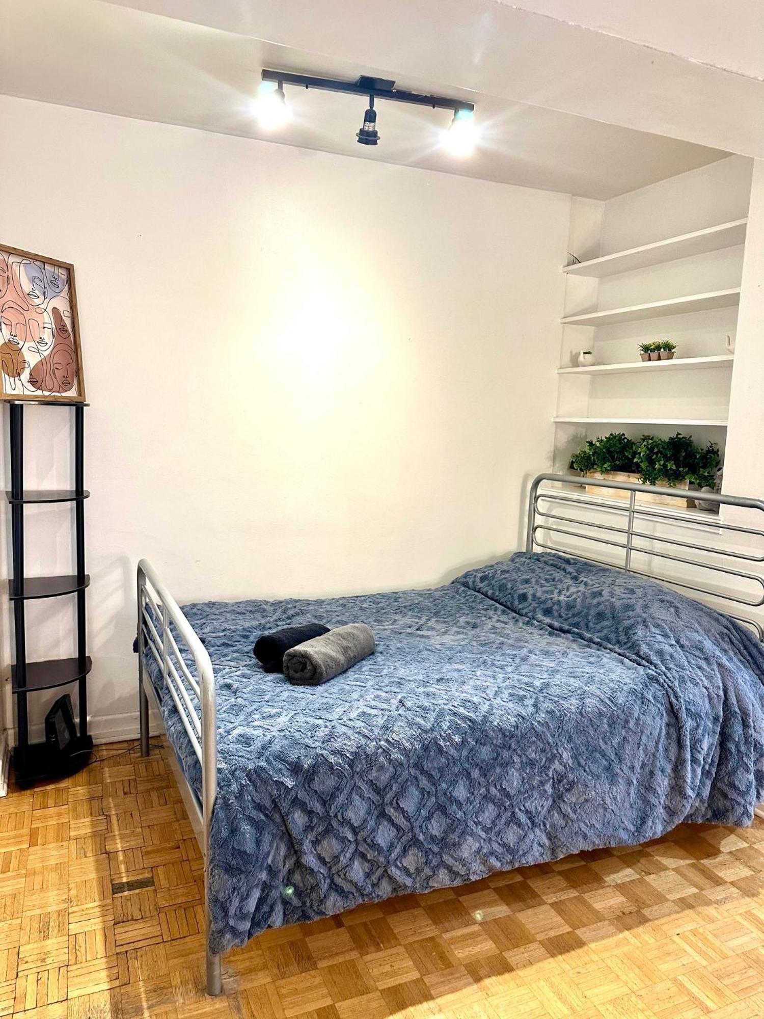 Affordable Cuttie 4 Persons 2 Beds In Downtown Apartment Montreal Ngoại thất bức ảnh